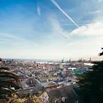 Rooftop Experience 아파트 제노바